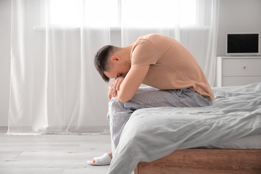 その疲れ、年齢のせいじゃない！姿勢と疲労の意外な関係
